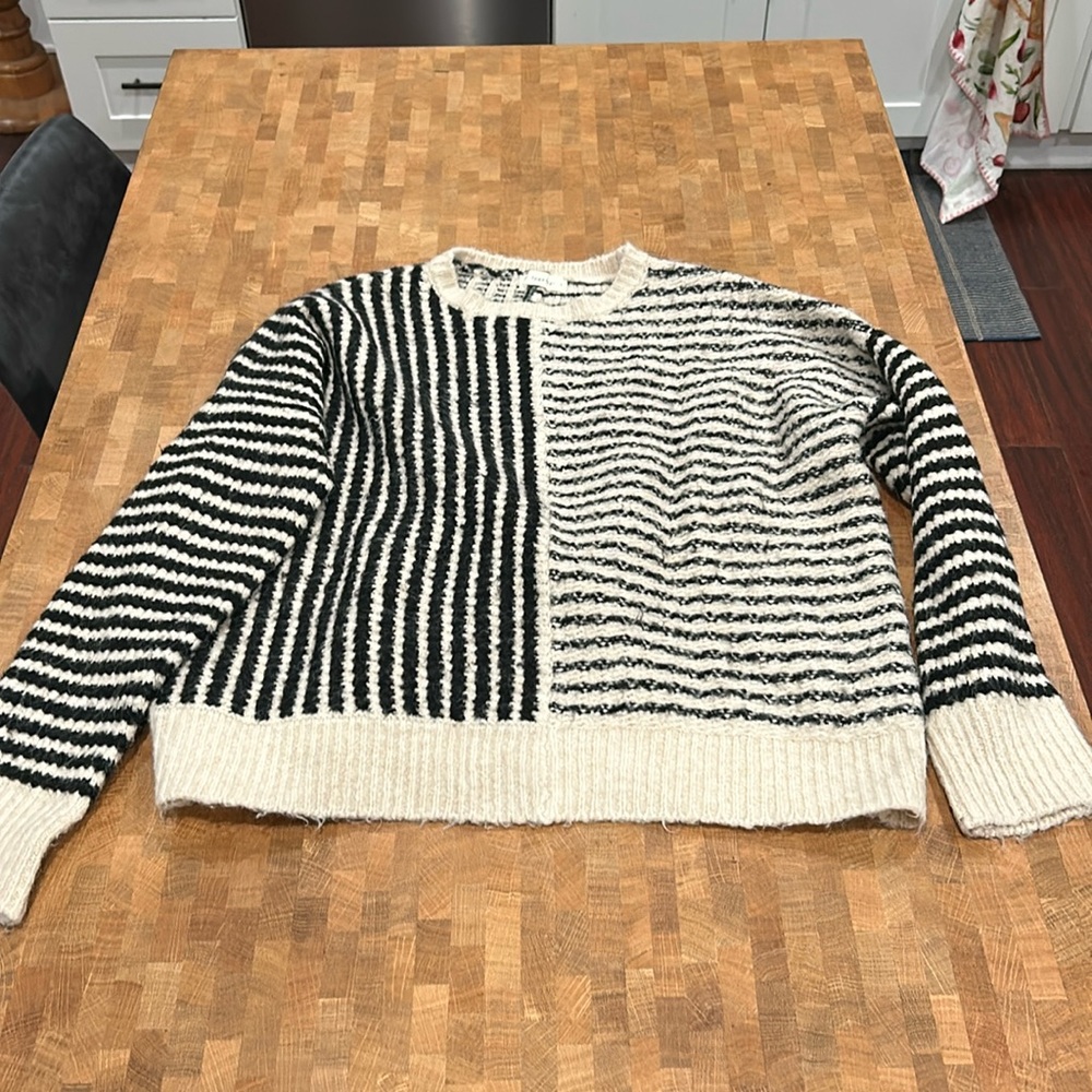 Boutique Striped Sweater Black and White Size Small